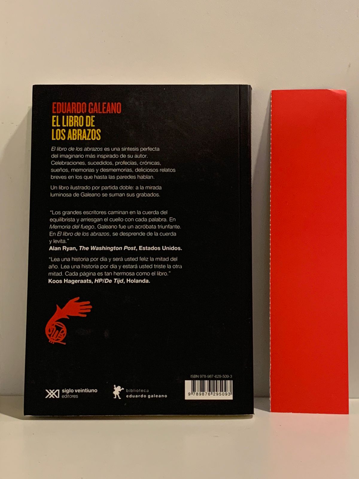 Eduardo Galeano El libro de los abrazos (Dorso)